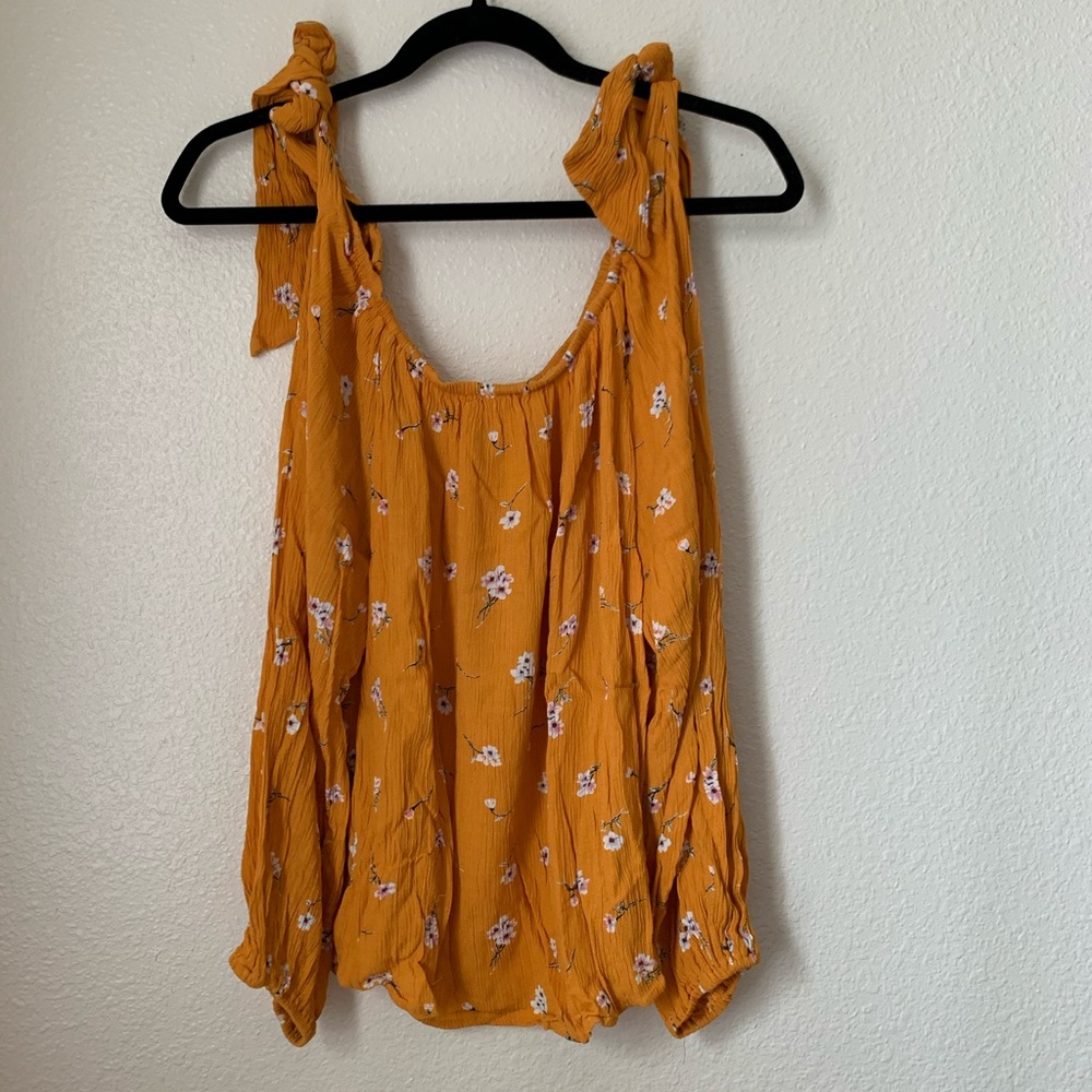 open shoulder long sleeve floral blouse